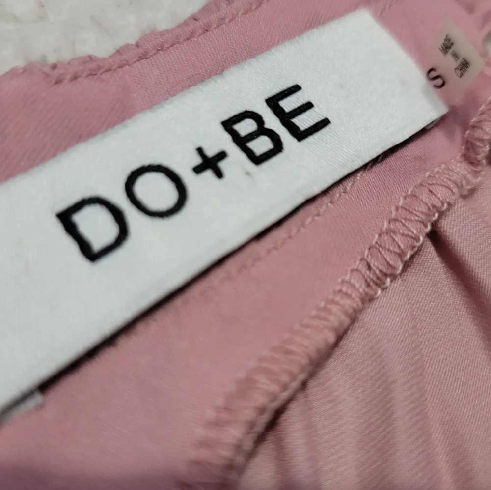 DO+BE high neck silky pink dress. NWOT Elastic waist, tie down the sides - Picture 4 of 11